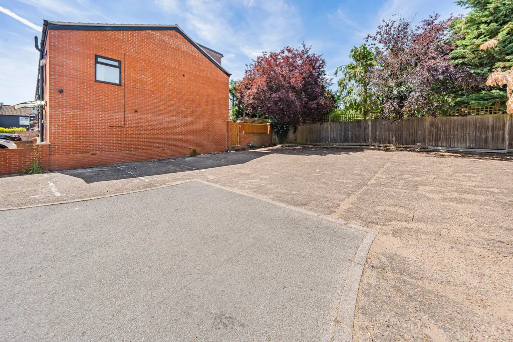 Hetherington Way, Ickenham, UB10, photo 22