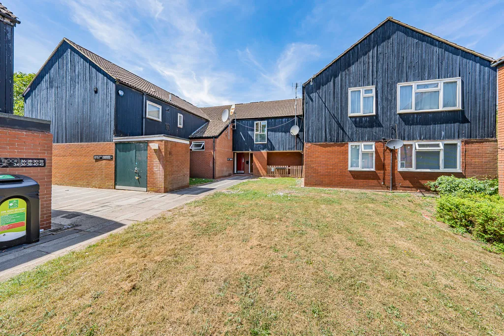 Hetherington Way, Ickenham, UB10, photo 9