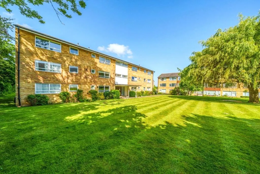 3 bed flat for sale, Boxgrove Road, Guildford, GU1