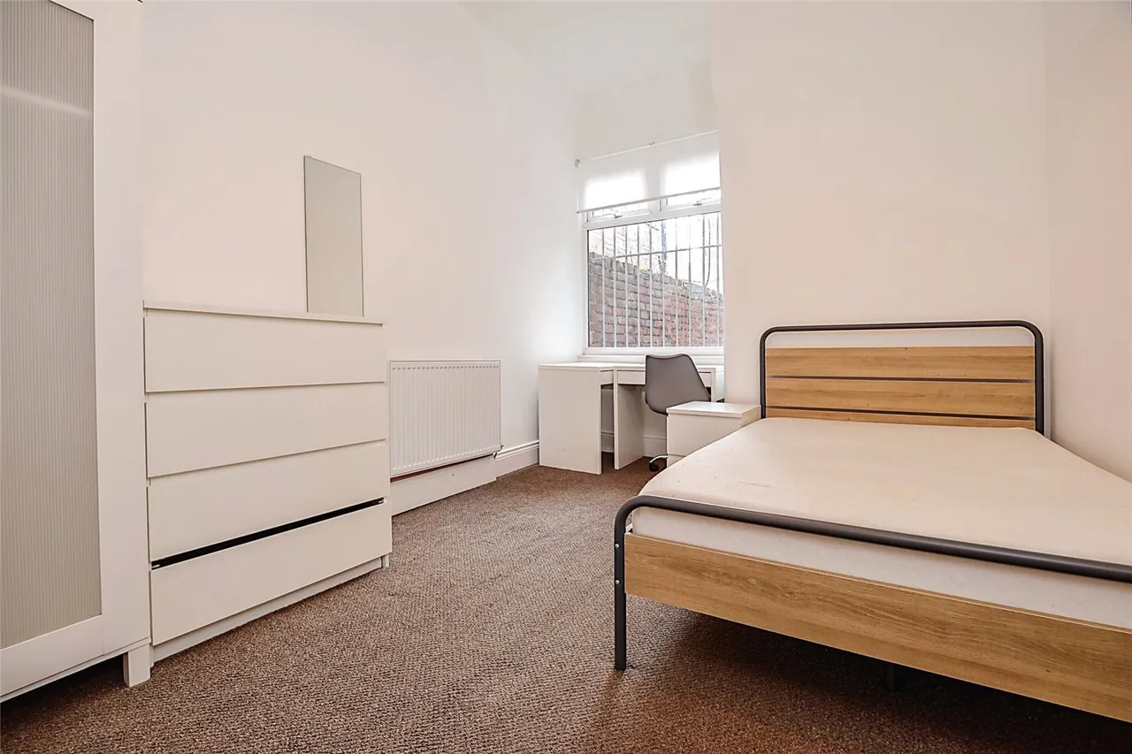 Marton Road, Middlesbrough, North Yorkshire, TS4, photo 4