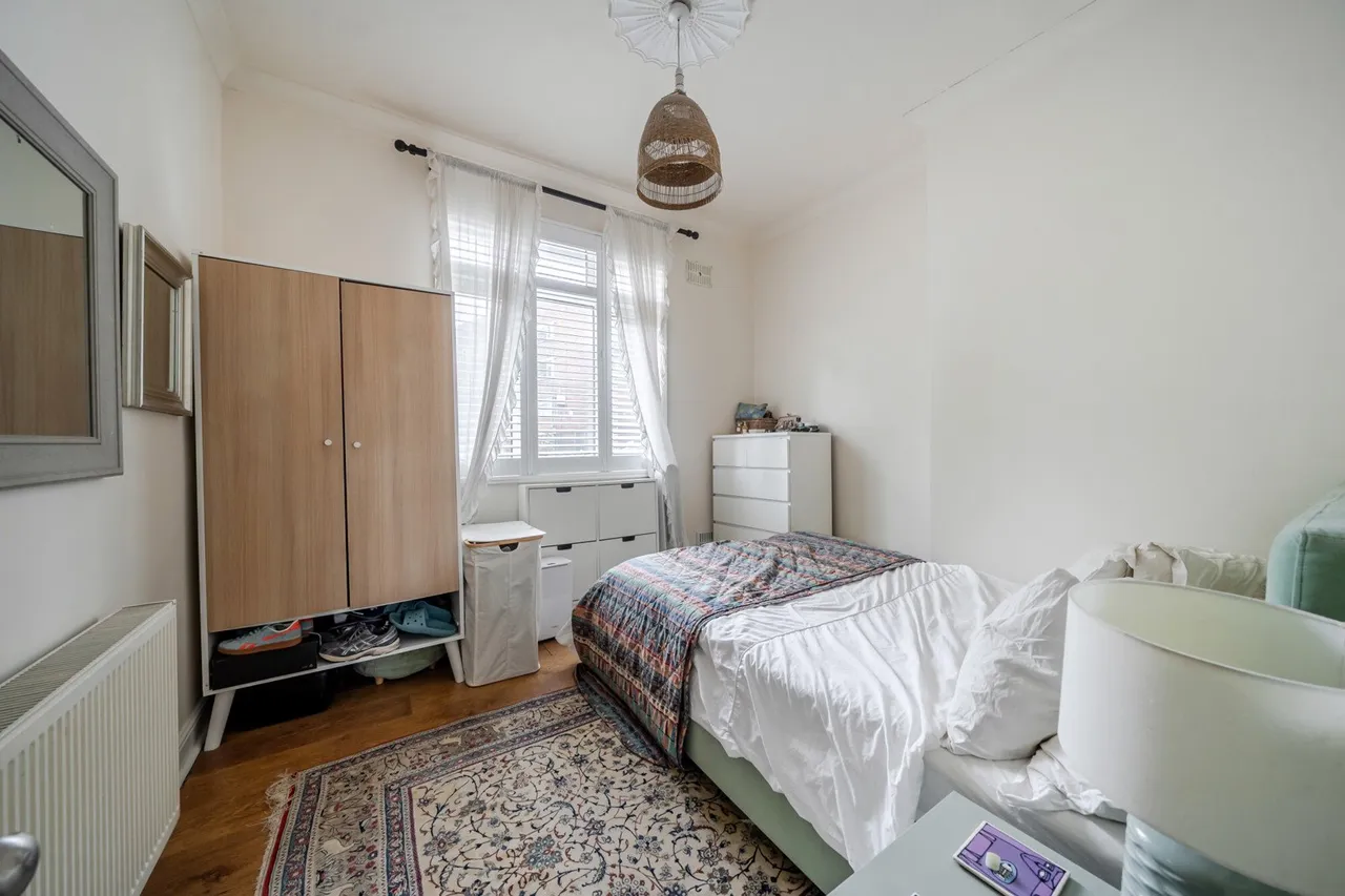 Lewisham Road, SE13, photo 11