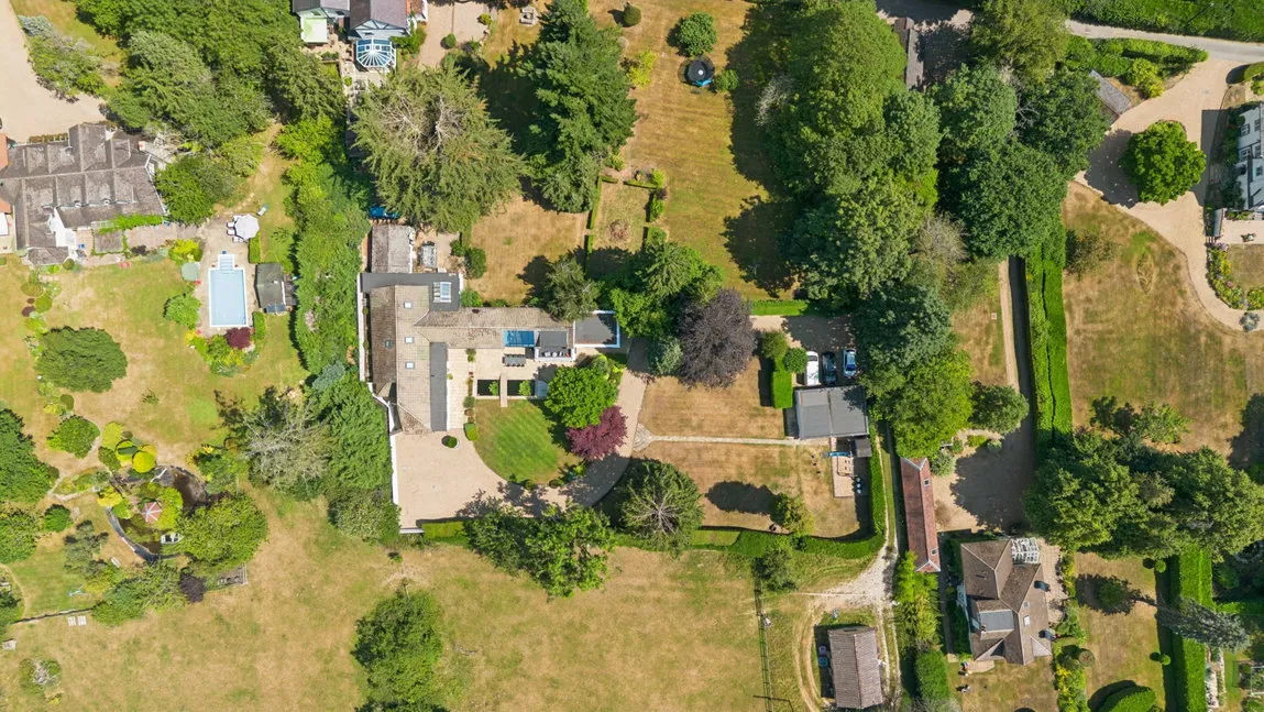 Nottingham Road, Chorleywood, WD3, photo 24