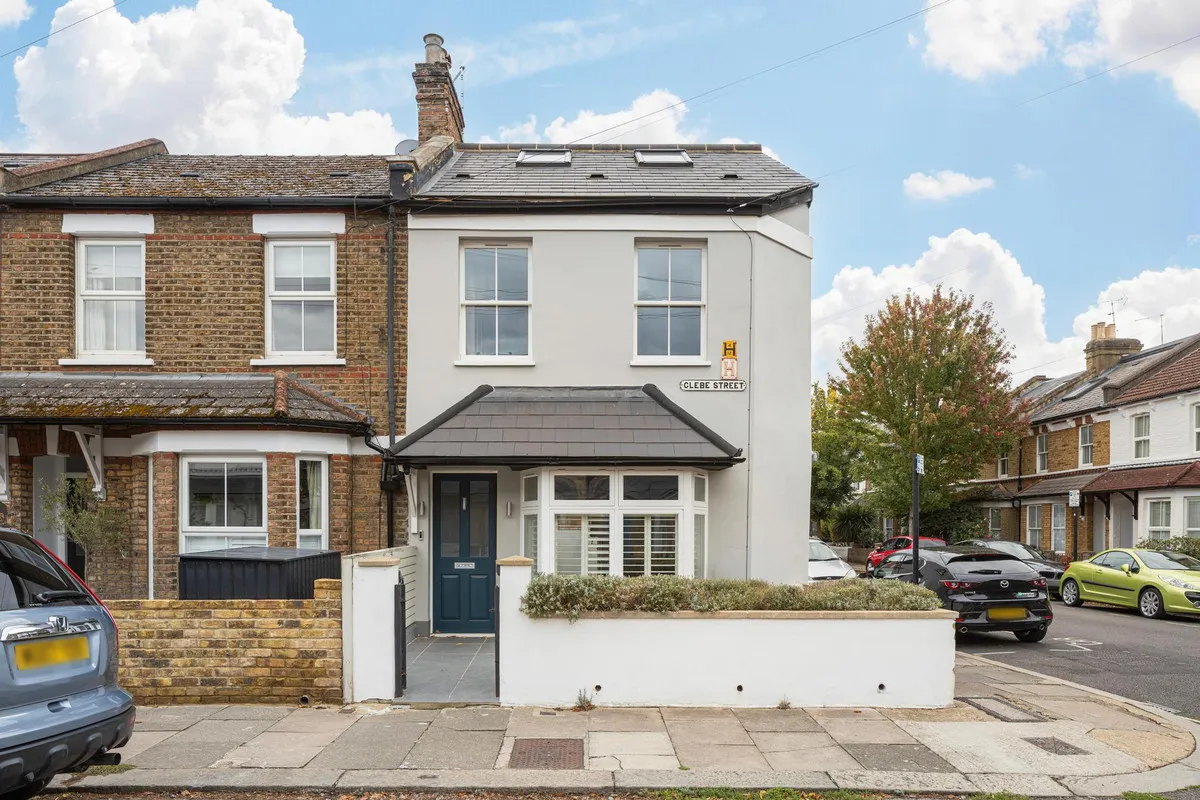 Glebe Street, London, W4, photo 13