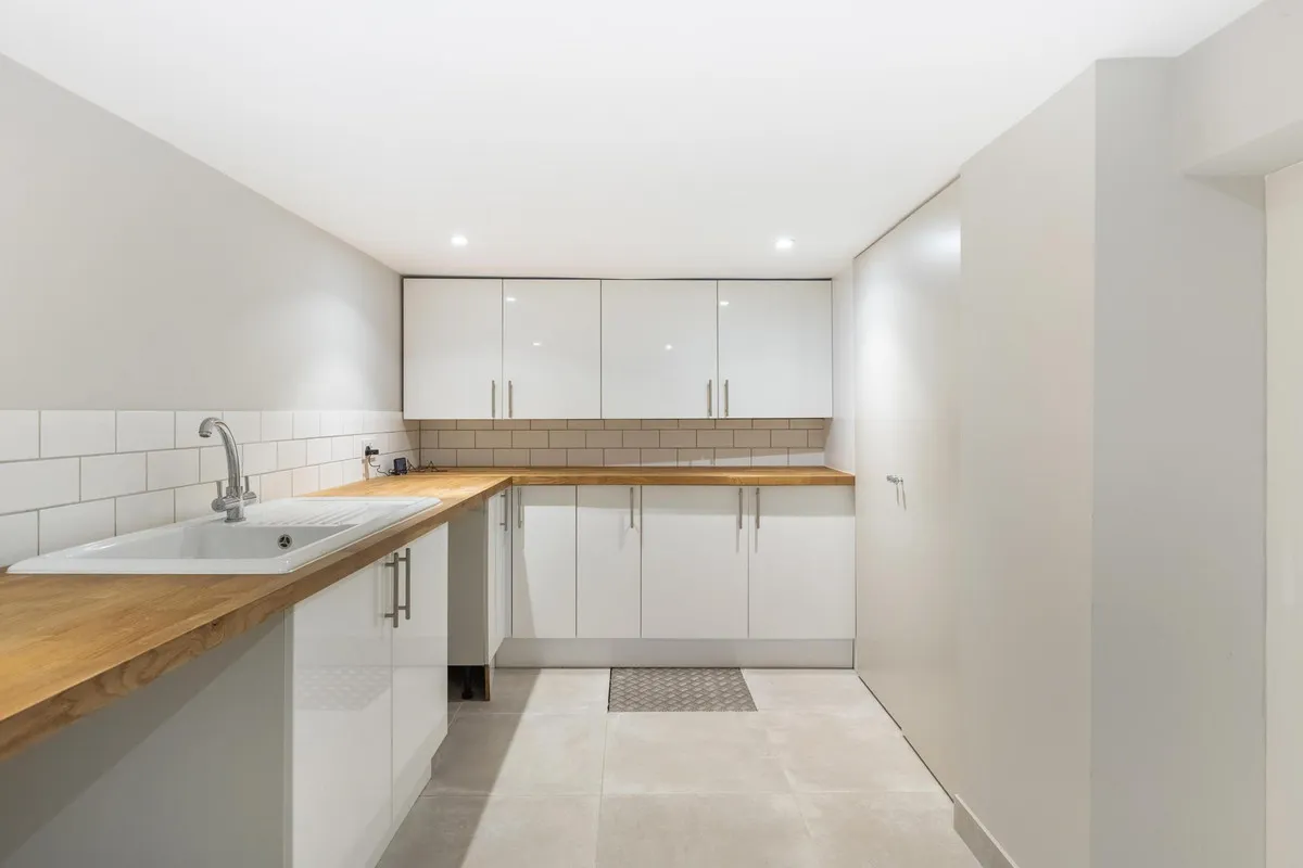 Glebe Street, London, W4, photo 5