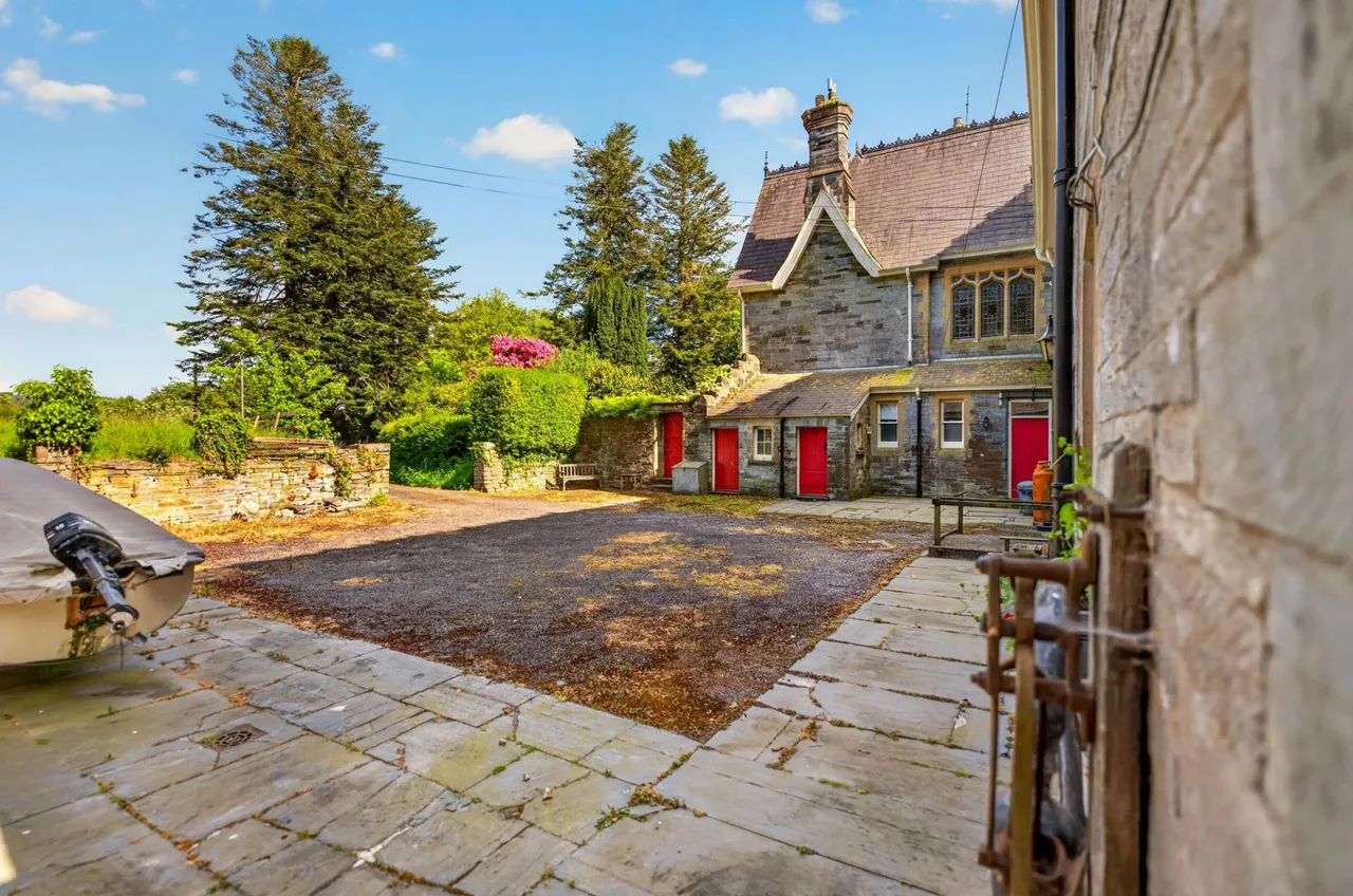 Glanolmarch Mansion, Llechryd, SA43, photo 100
