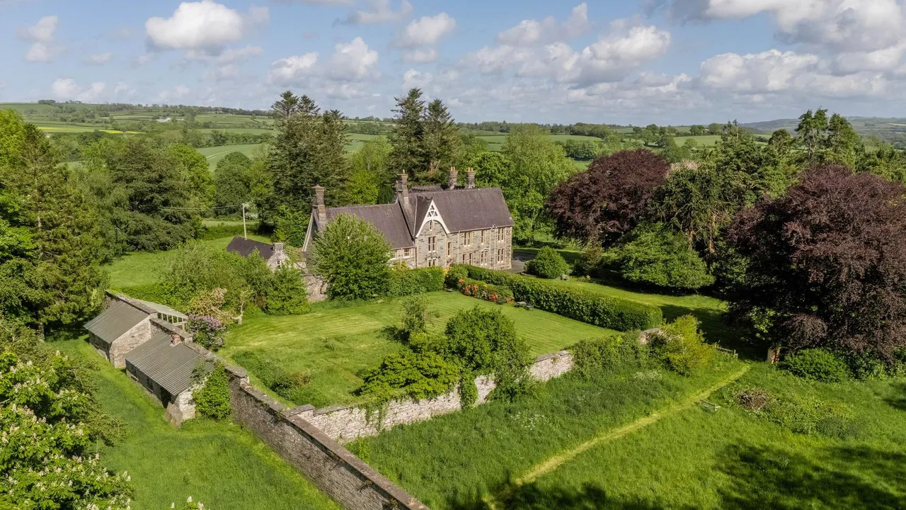 Glanolmarch Mansion, Llechryd, SA43, photo 105