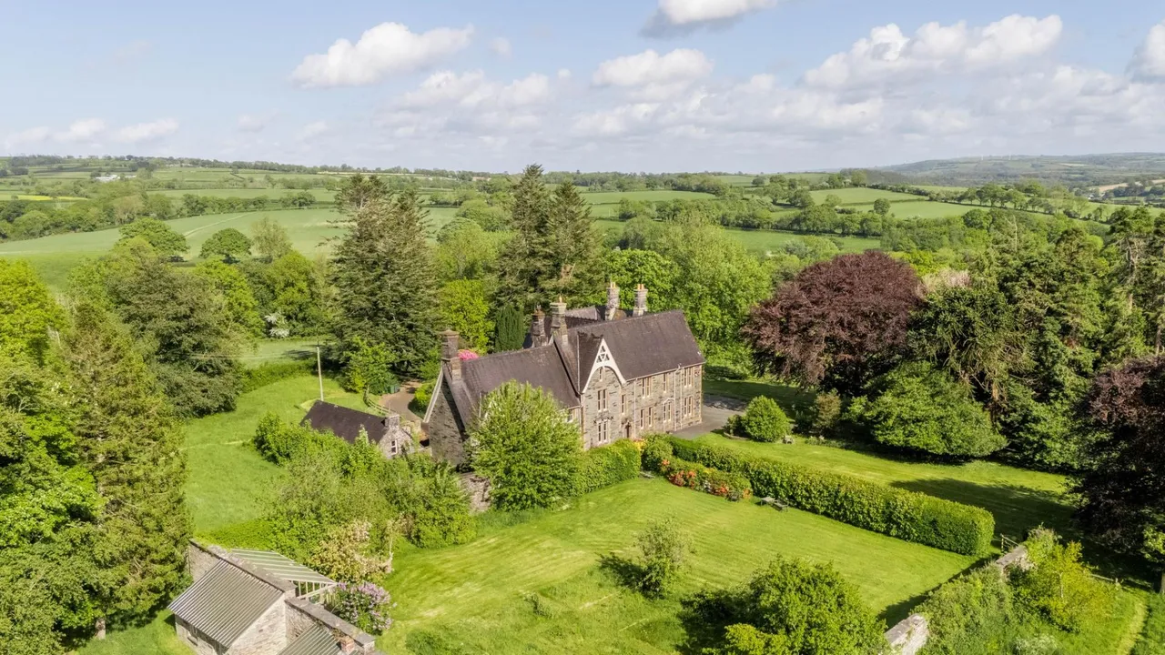 Glanolmarch Mansion, Llechryd, SA43, photo 107