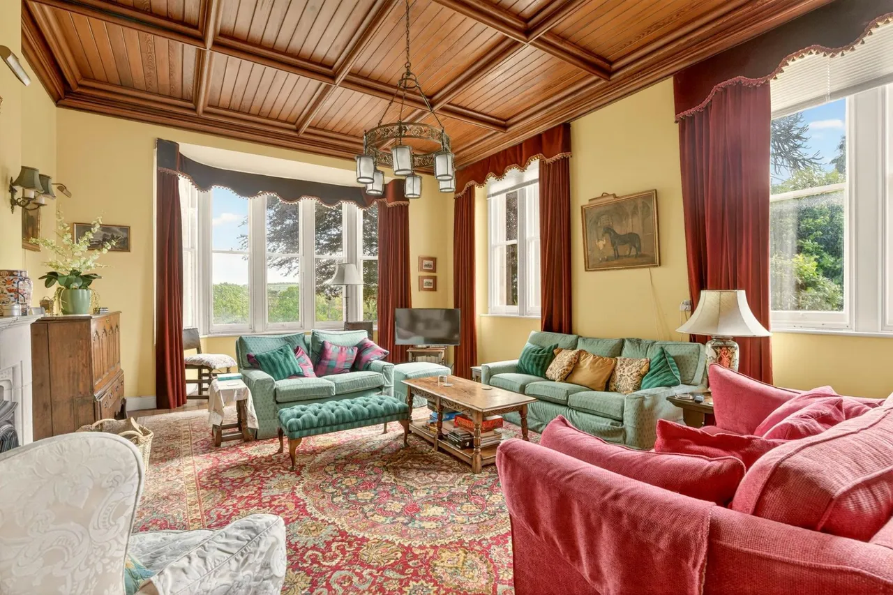 Glanolmarch Mansion, Llechryd, SA43, photo 26