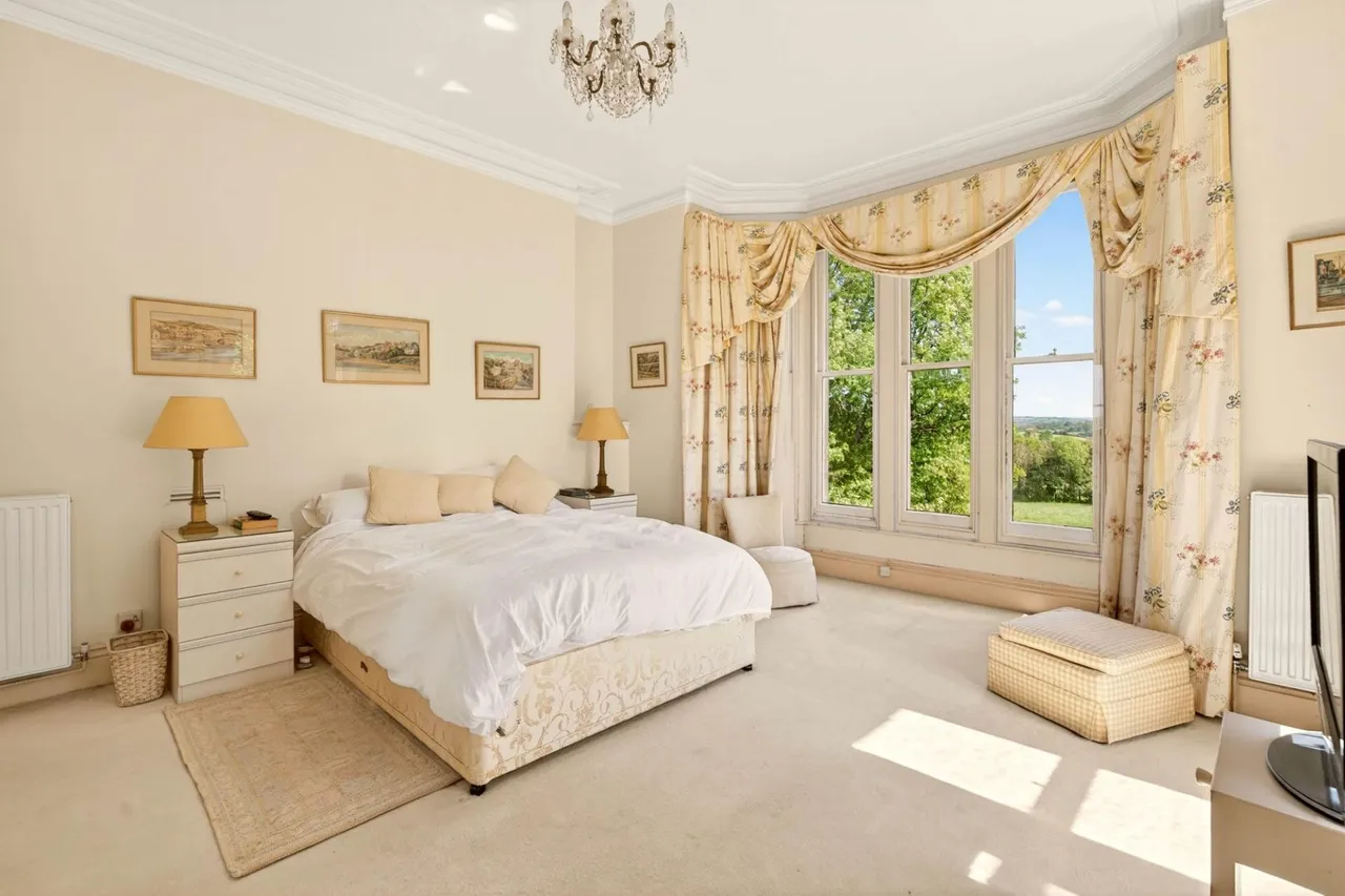 Glanolmarch Mansion, Llechryd, SA43, photo 48
