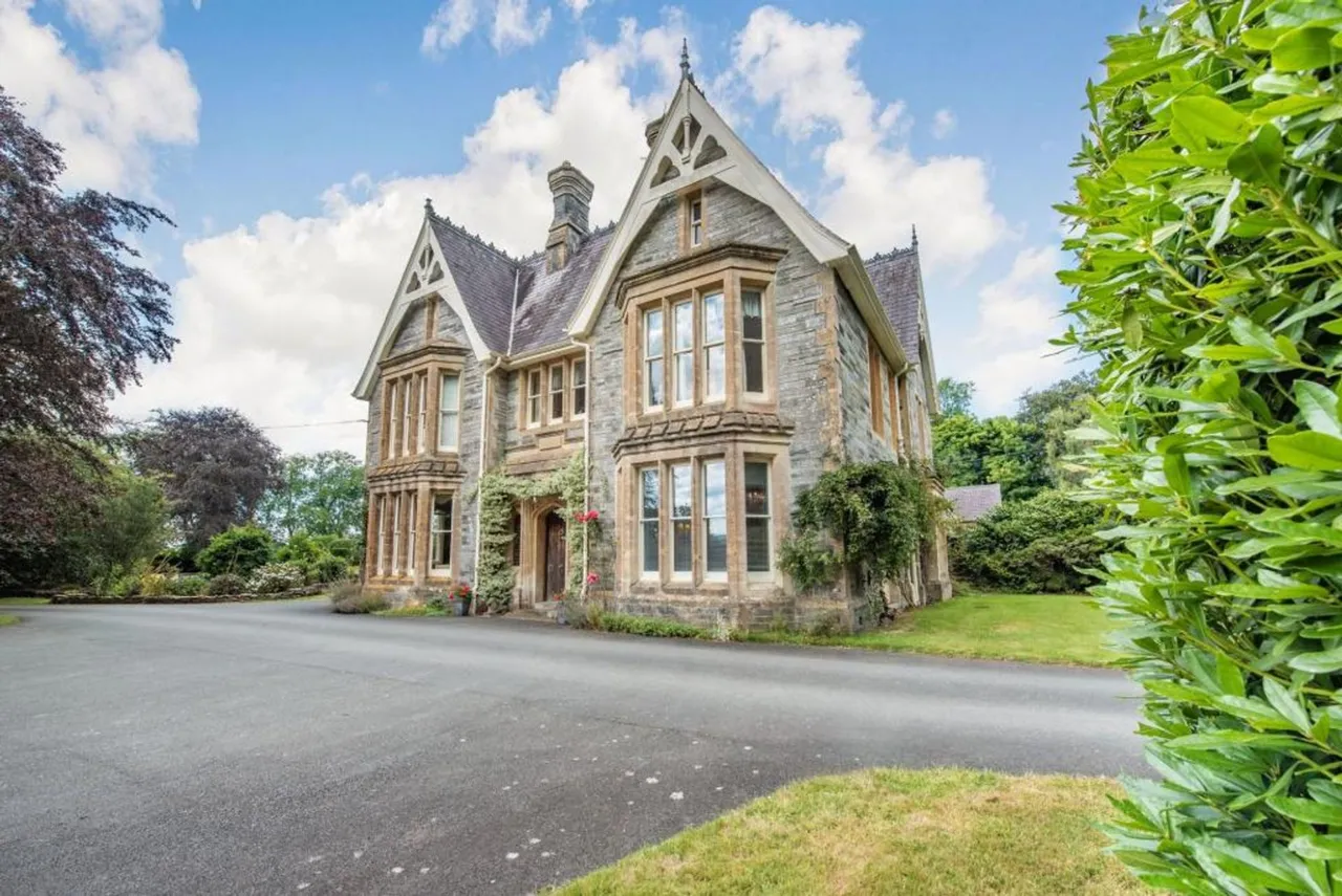 Glanolmarch Mansion, Llechryd, SA43, photo 7