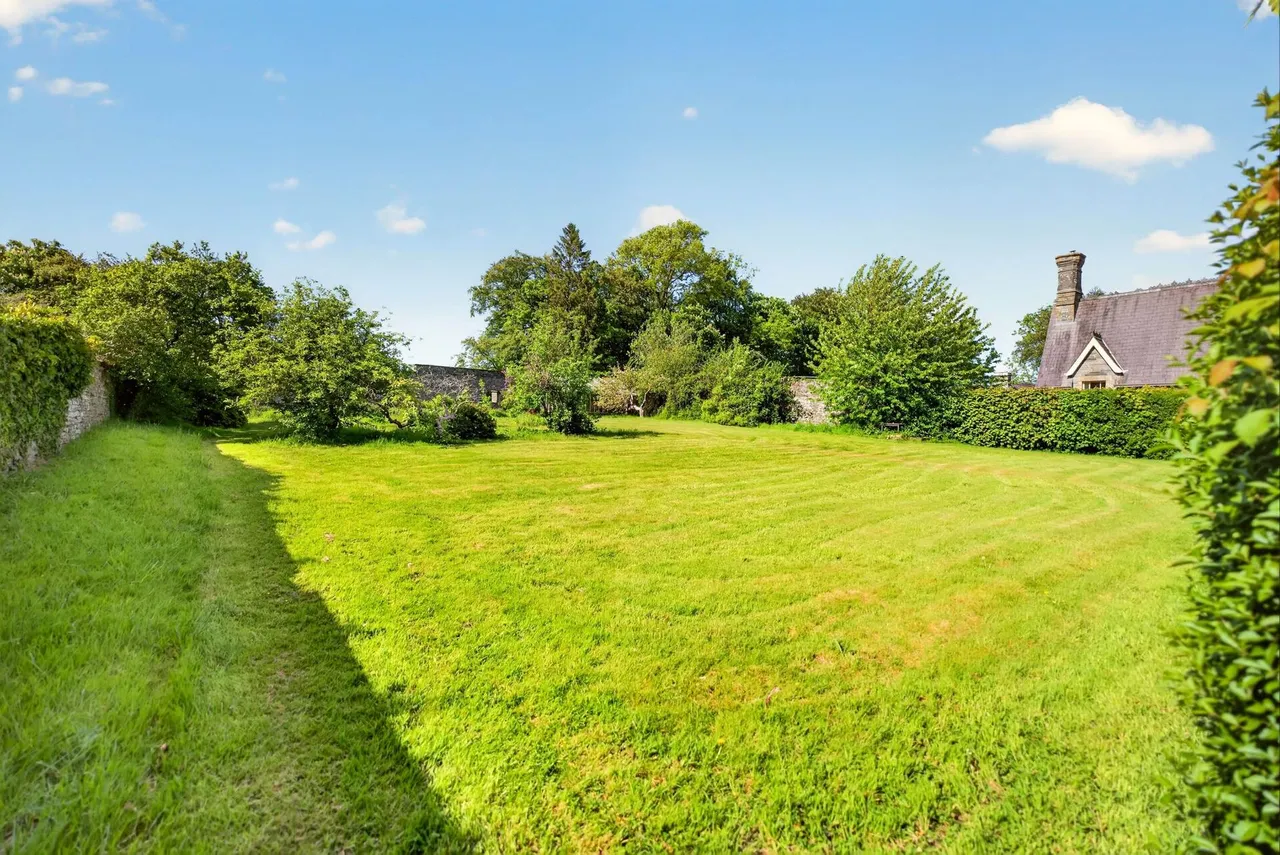 Glanolmarch Mansion, Llechryd, SA43, photo 89
