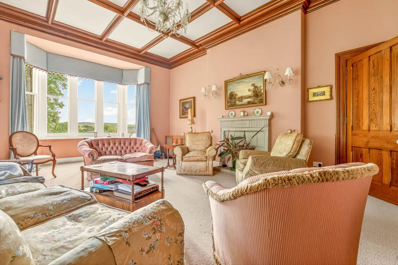 Glanolmarch Mansion, Llechryd, SA43, photo 18