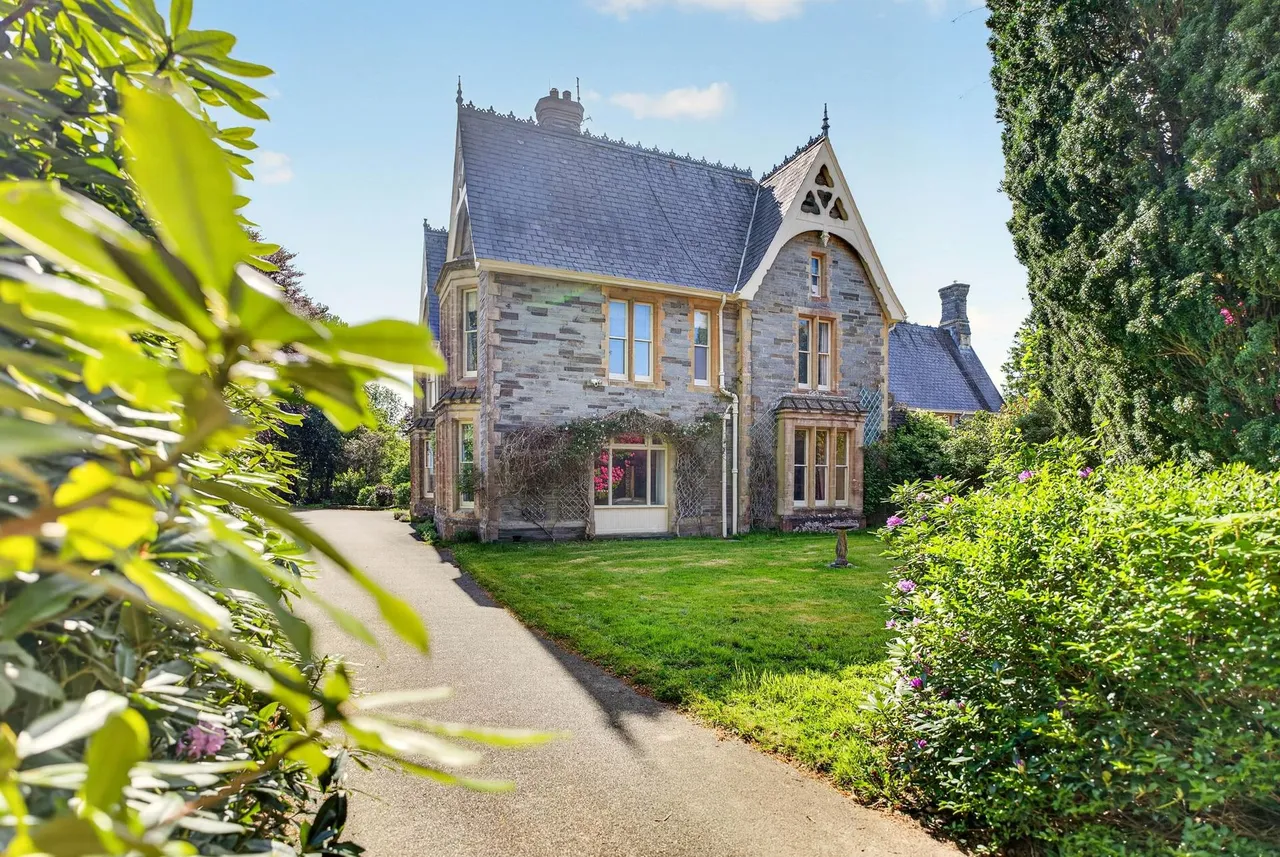 Glanolmarch Mansion, Llechryd, SA43, photo 96