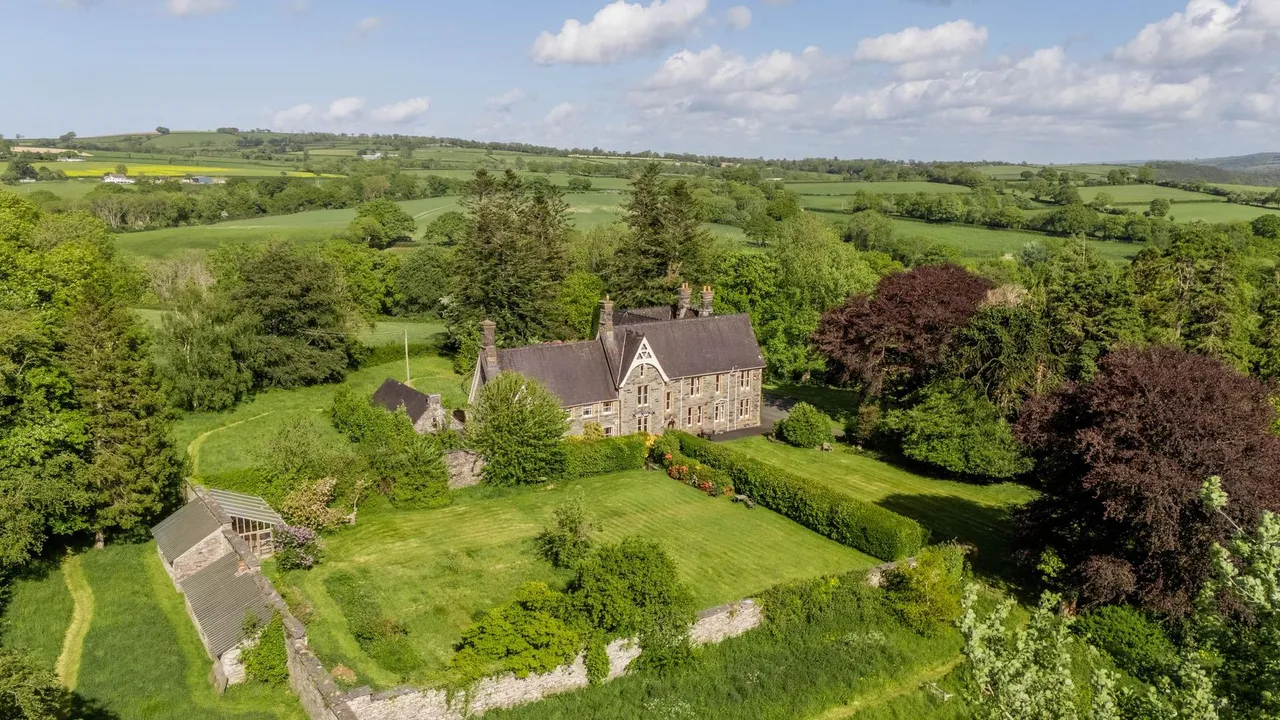Glanolmarch Mansion, Llechryd, SA43, photo 104