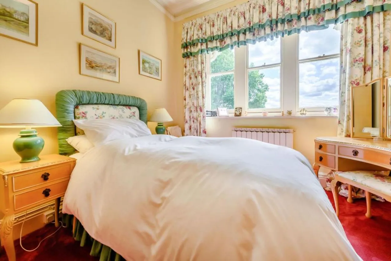 Glanolmarch Mansion, Llechryd, SA43, photo 68