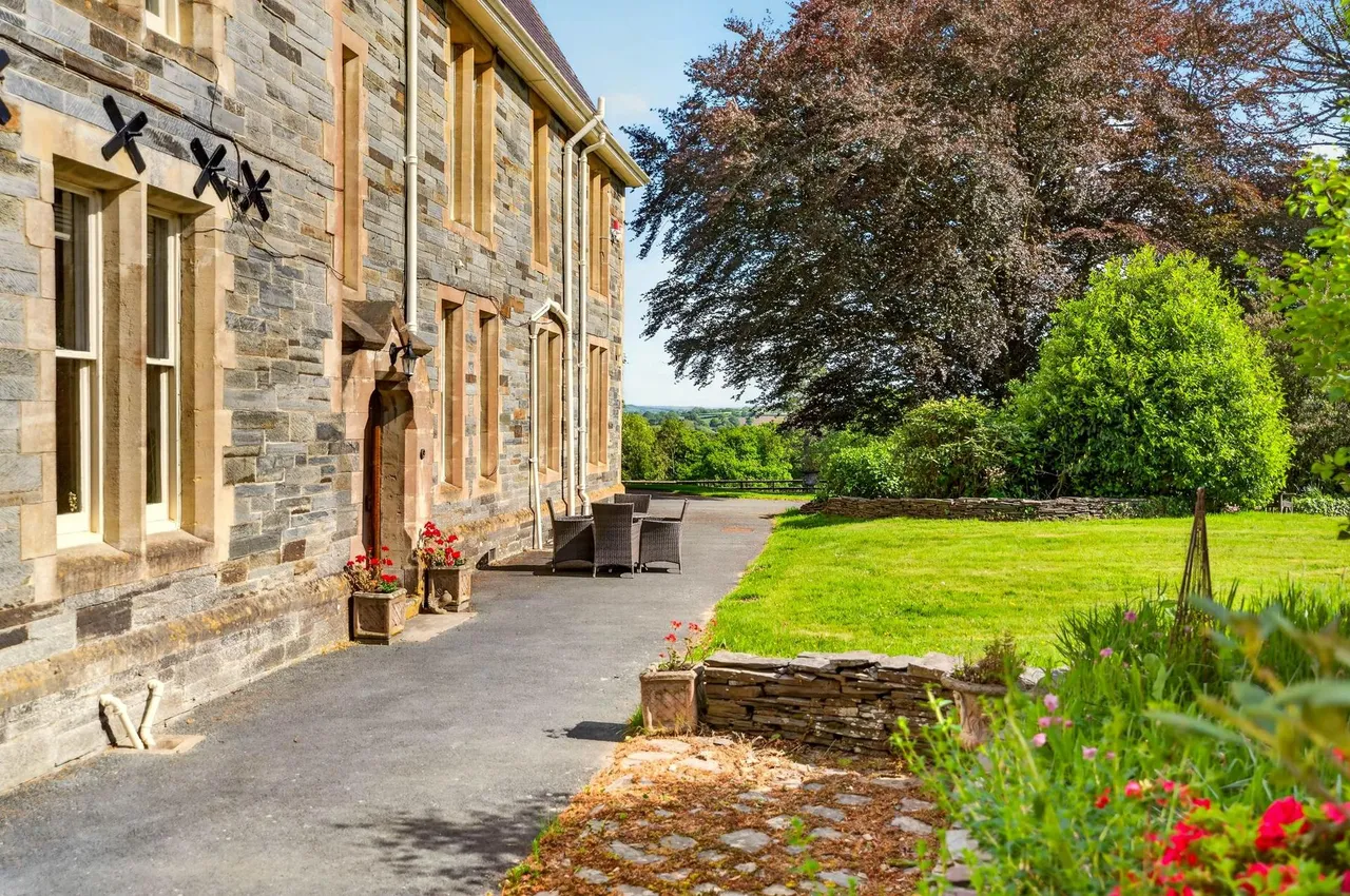 Glanolmarch Mansion, Llechryd, SA43, photo 98