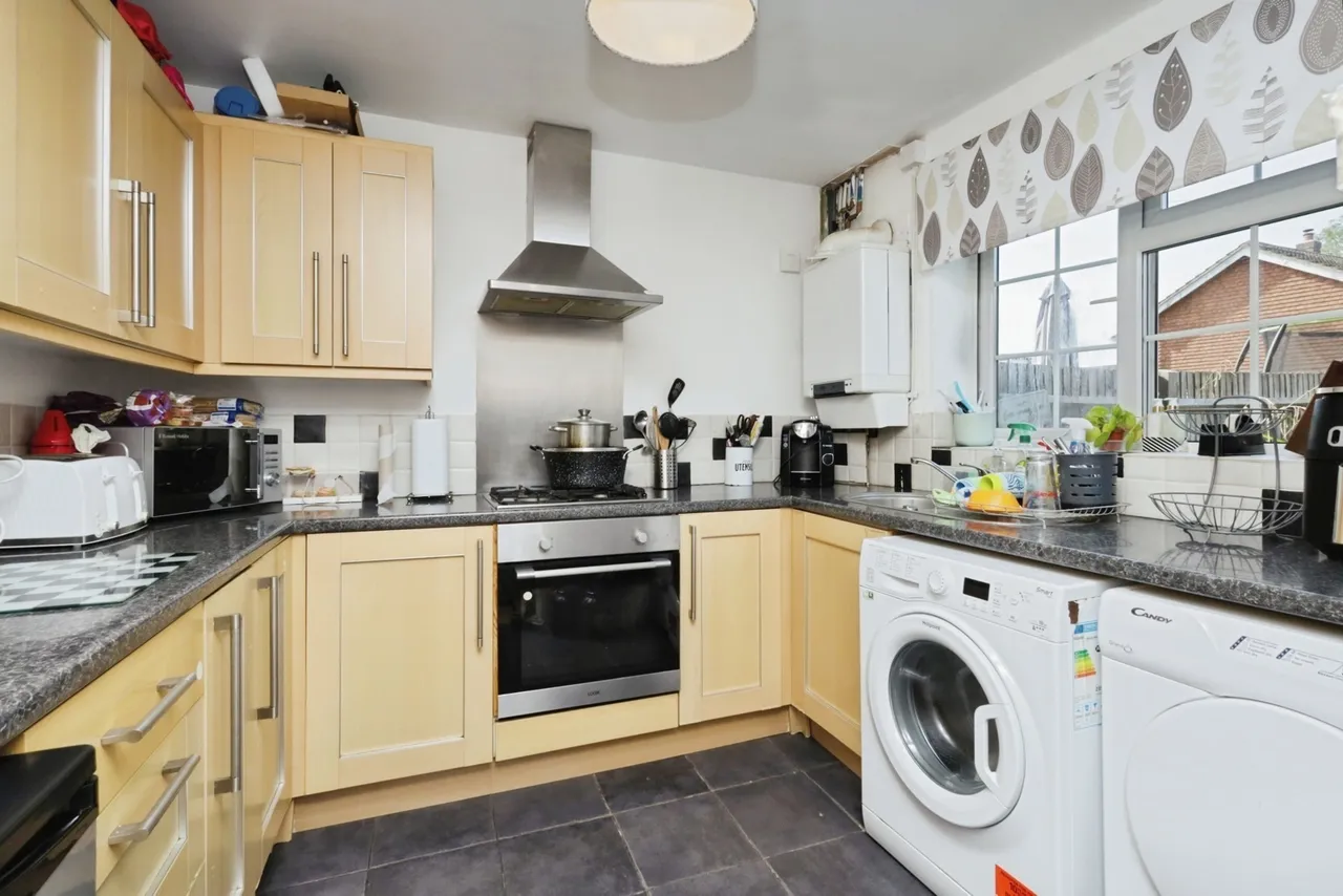 Browns Lane, Uckfield, TN22, photo 5
