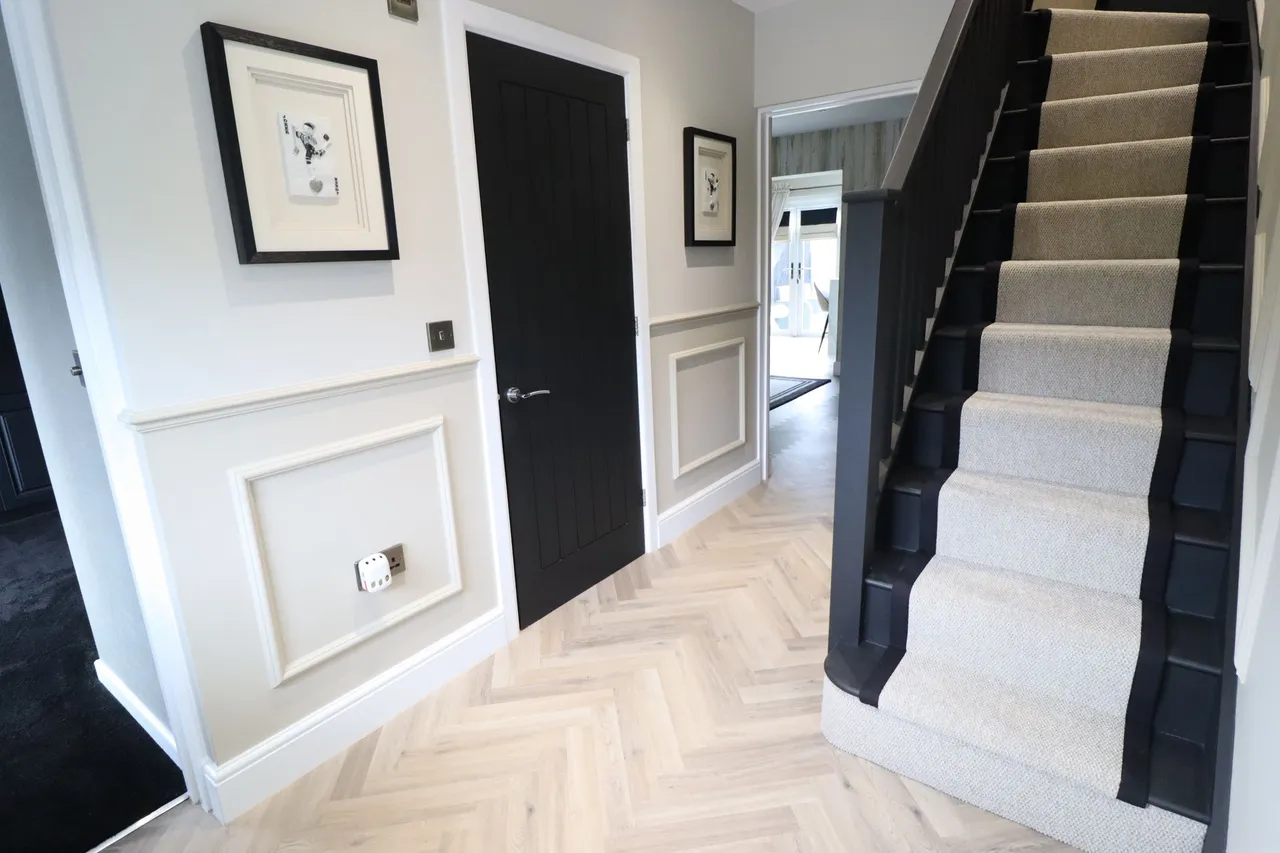 Oakwood Road, Rayleigh, Essex, SS6 9JH, photo 11