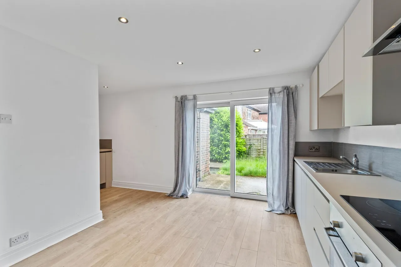 Lindi Avenue, Grappenhall, Warrington, Warrington, WA4 2SJ, photo 4