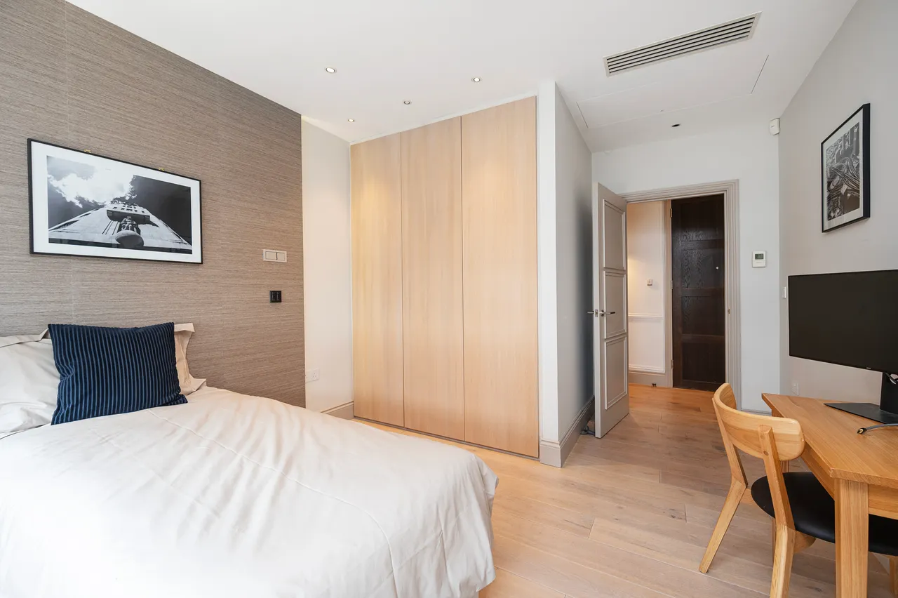 Flat 6, 34 Worship Street, London, photo 11