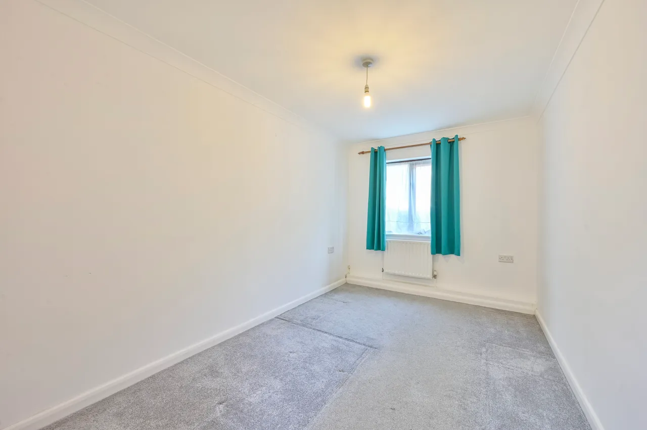 1 Clatworthy House, 2 Cleeve Way, London, photo 5