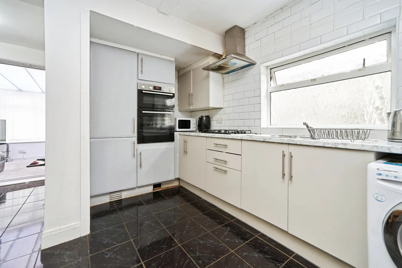 Amberton Road, Leeds, LS8, photo 3