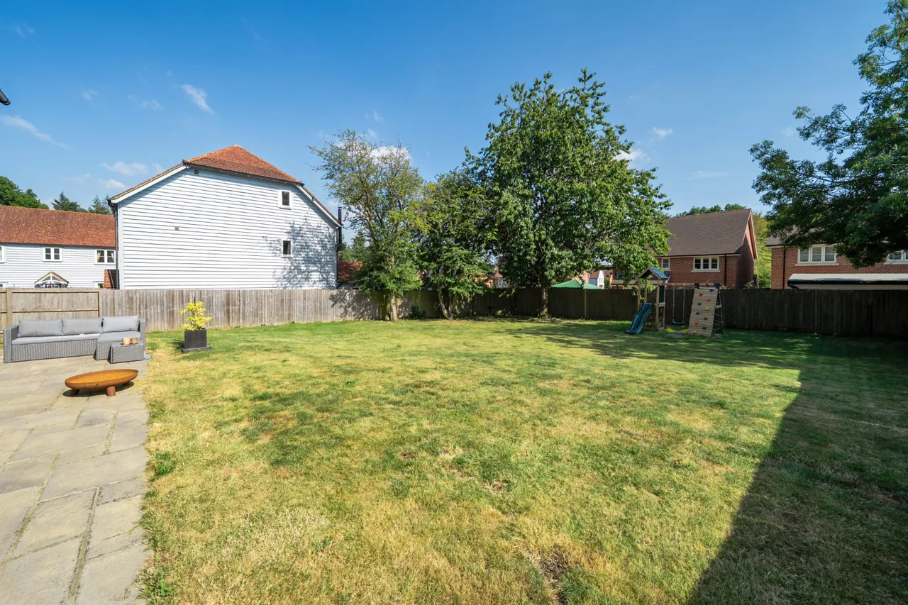 Boyneswood Road, Medstead, GU34, photo 18