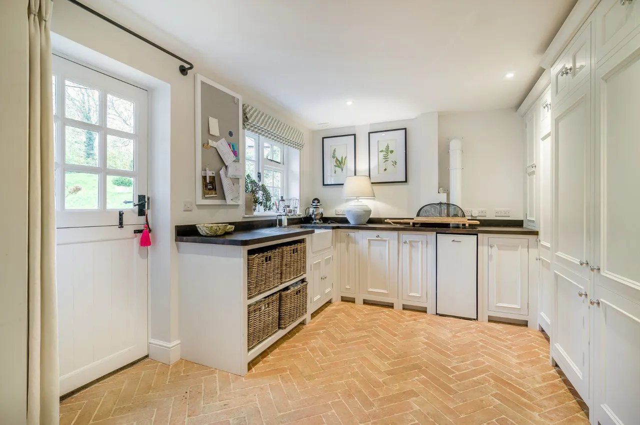 Ebbesbourne Wake, Salisbury, Wiltshire, SP5 5JQ, photo 9