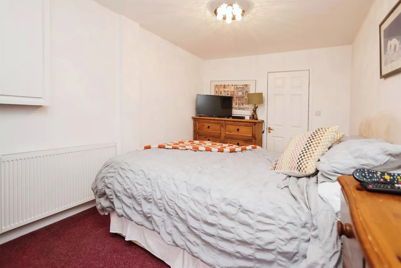 Hunnington Crescent, Halesowen, photo 6