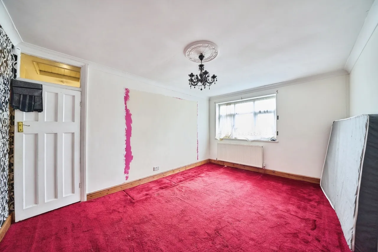 Roding Lane North, Woodford Green, IG8, photo 10