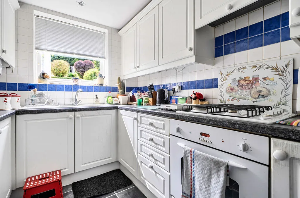 Old Lodge Lane, Purley CR8 4AN, photo 7