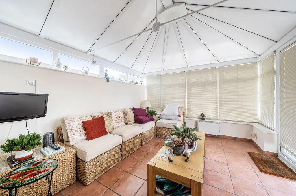 Old Lodge Lane, Purley CR8 4AN, photo 6