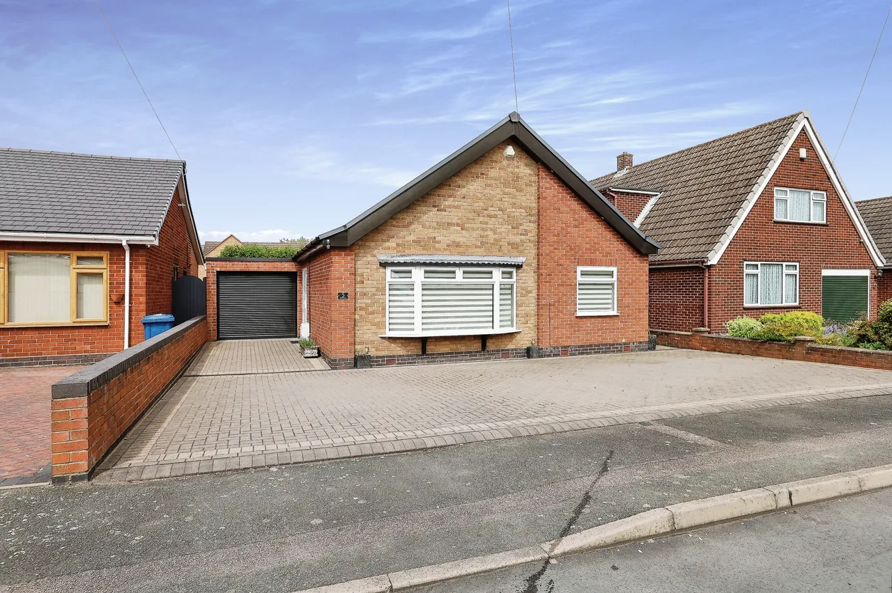 Cale Close, Tamworth, Staffordshire, B77, photo 15