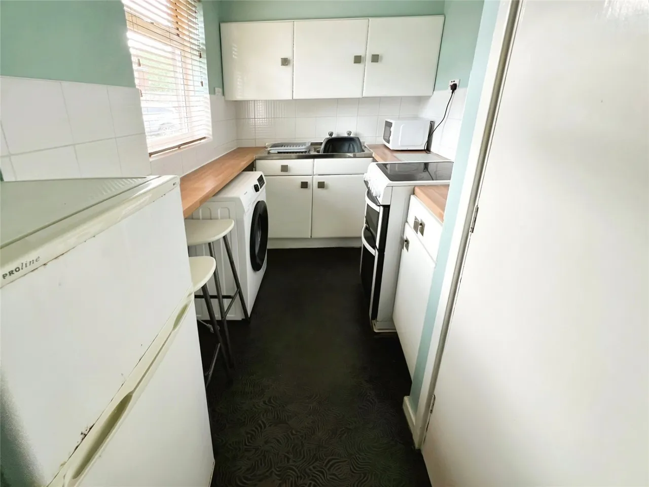 Weyhill Close, Pendeford, WV9, photo 4