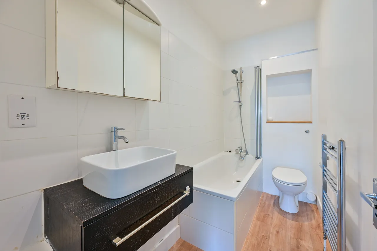 7 Cedar House, 109 Thurlow Park Road, London, photo 6