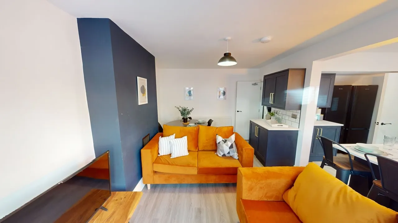 Harrington Drive, Nottingham, NG7, photo 6