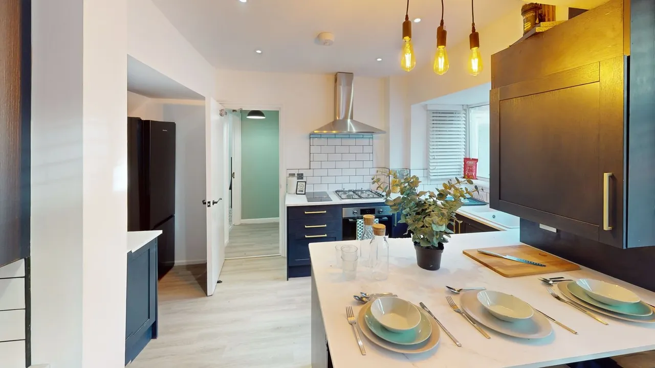 Harrington Drive, Nottingham, NG7, photo 33