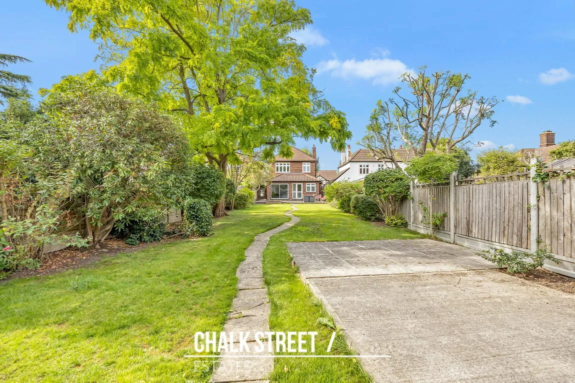 Rockingham Avenue, Hornchurch, RM11, photo 19