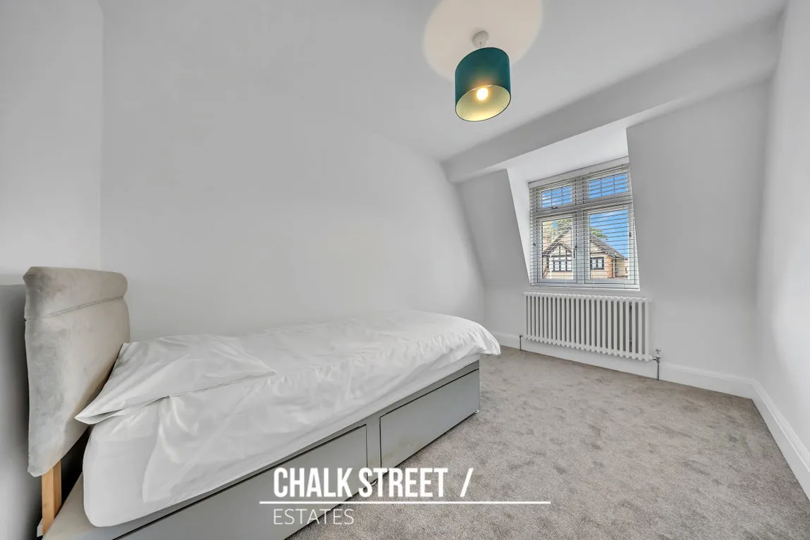 Rockingham Avenue, Hornchurch, RM11, photo 12