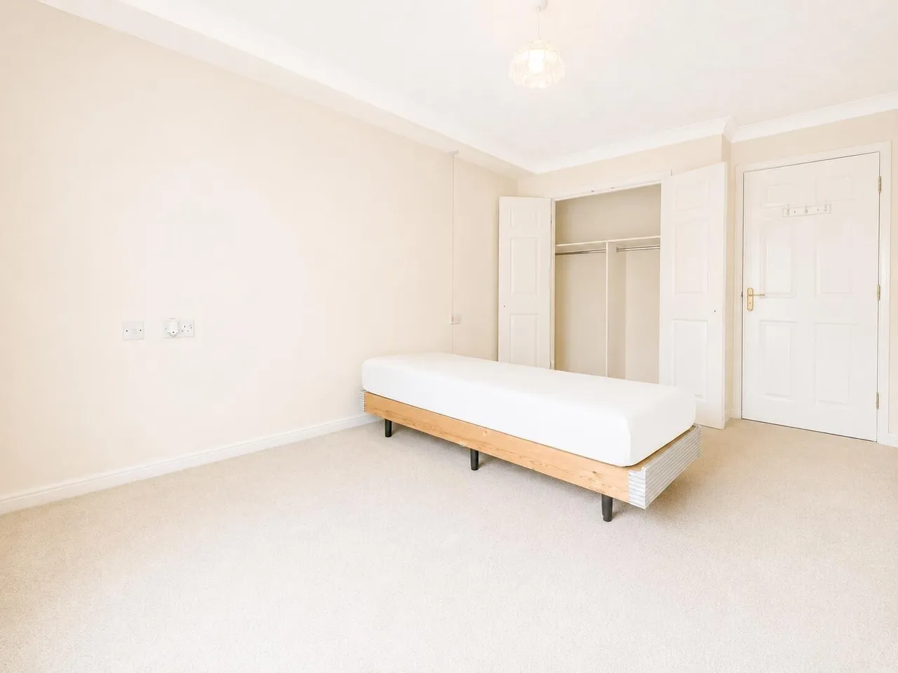 Beech Street, BINGLEY, photo 9