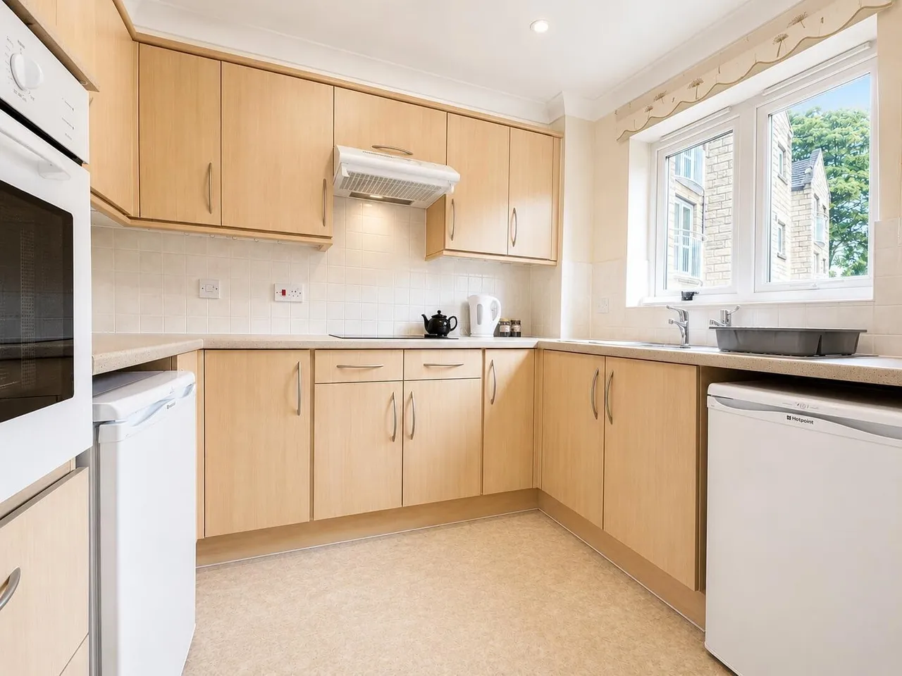 1 bed retirement property to rent — Beech Street, BINGLEY
