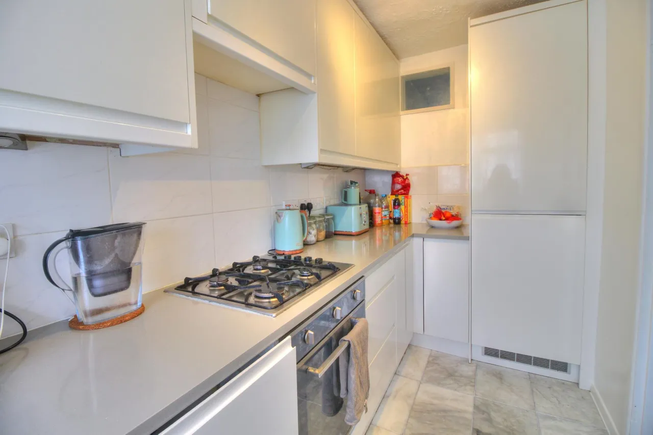 Lenham Close, Wokingham, RG41, photo 3