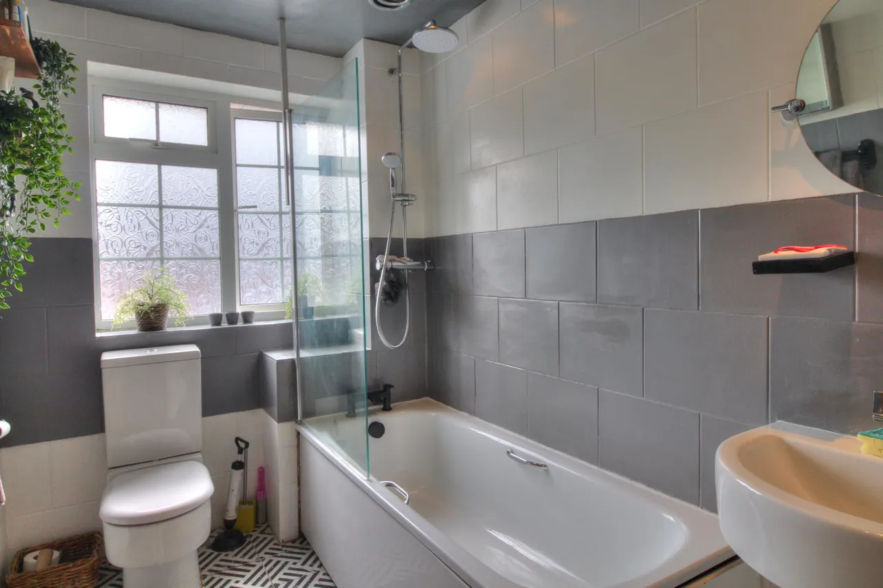 Lenham Close, Wokingham, RG41, photo 15