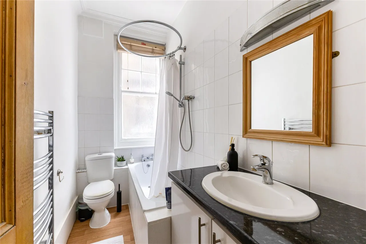 Sutton Lane North, London, W4, photo 8