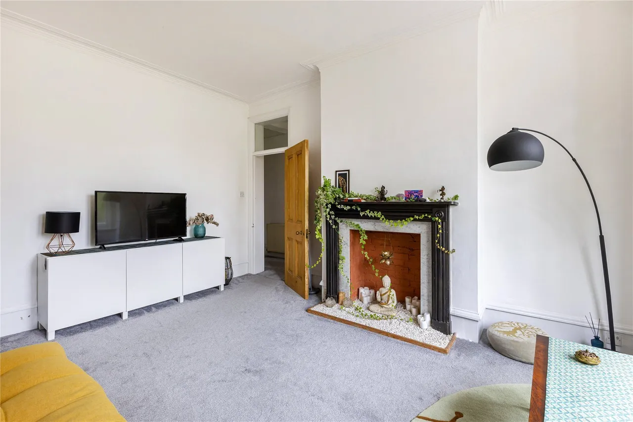 Sutton Lane North, London, W4, photo 2
