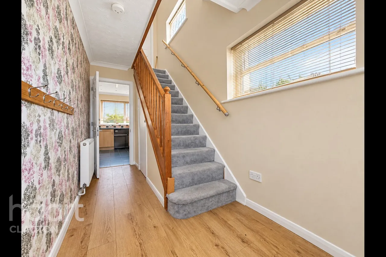 Fairlop Close, Clacton-On-Sea, CO15, photo 6