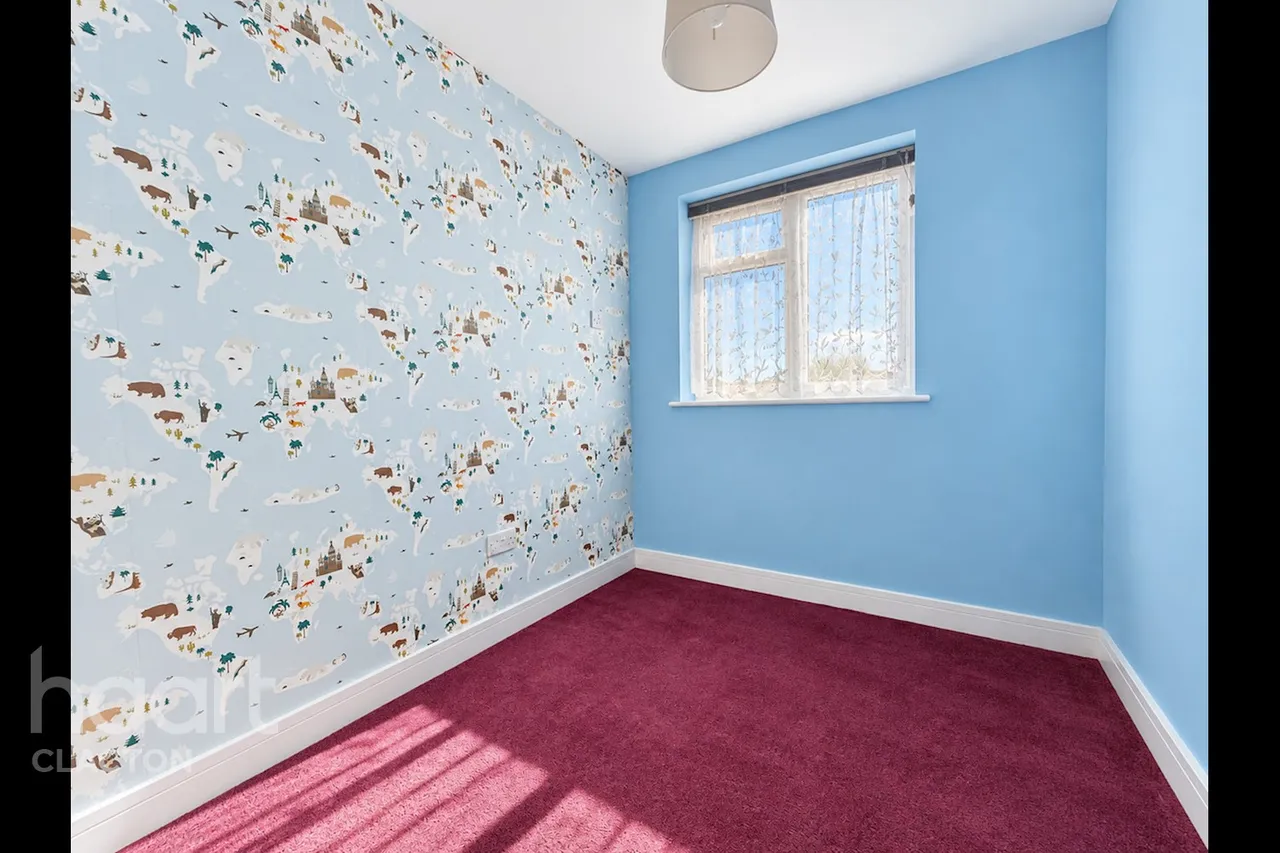 Fairlop Close, Clacton-On-Sea, CO15, photo 10