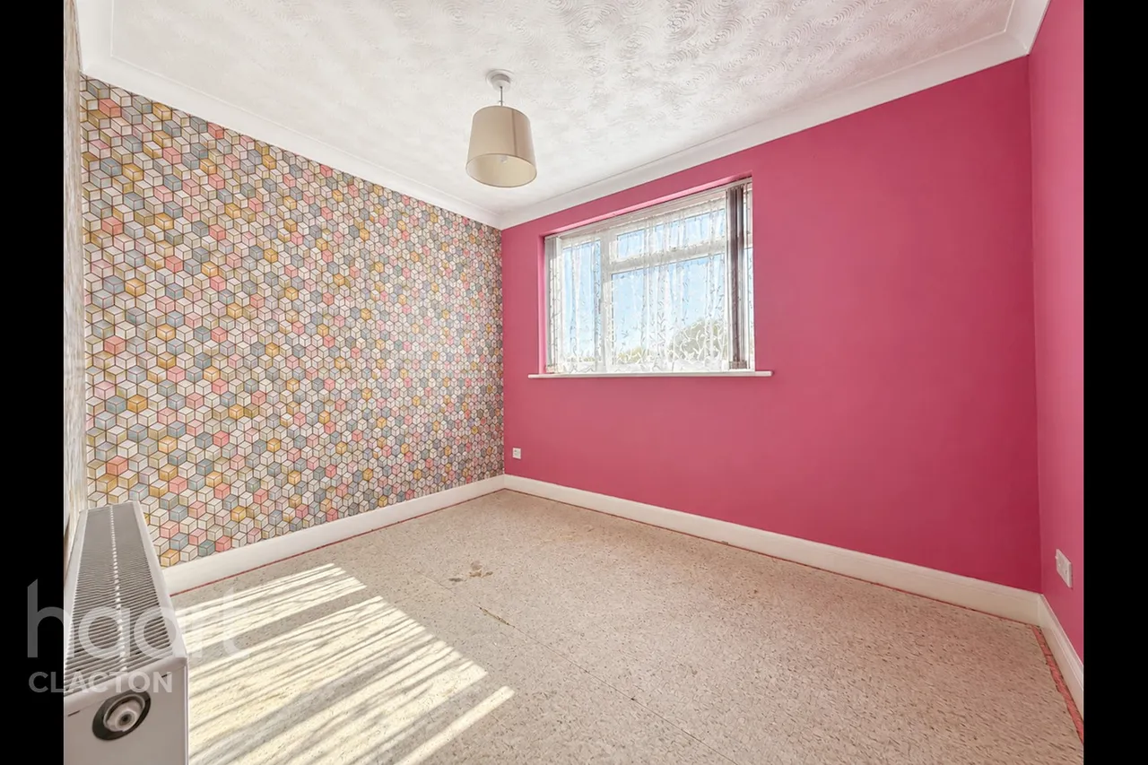 Fairlop Close, Clacton-On-Sea, CO15, photo 8
