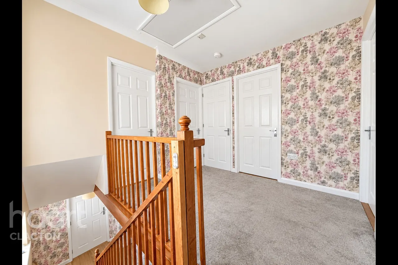 Fairlop Close, Clacton-On-Sea, CO15, photo 7