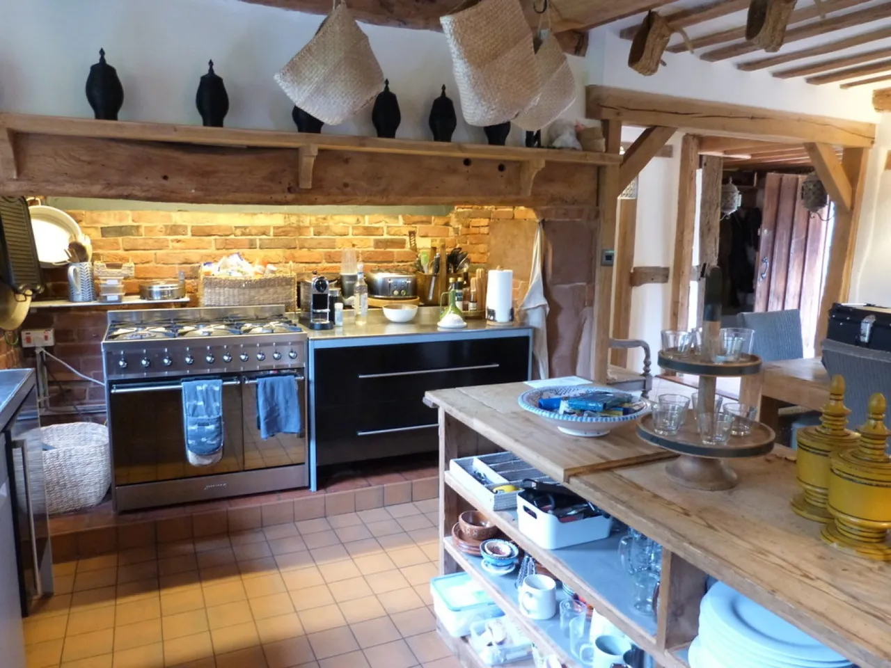 Near Ombersley, WR9, photo 5